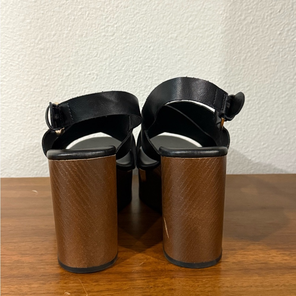 Old Navy Black and Brown Wedge Sandals - Picture 2 of 6